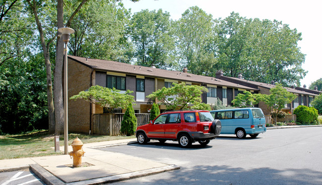 Still Pond Condominiums in Cockeysville, MD - Building Photo - Building Photo