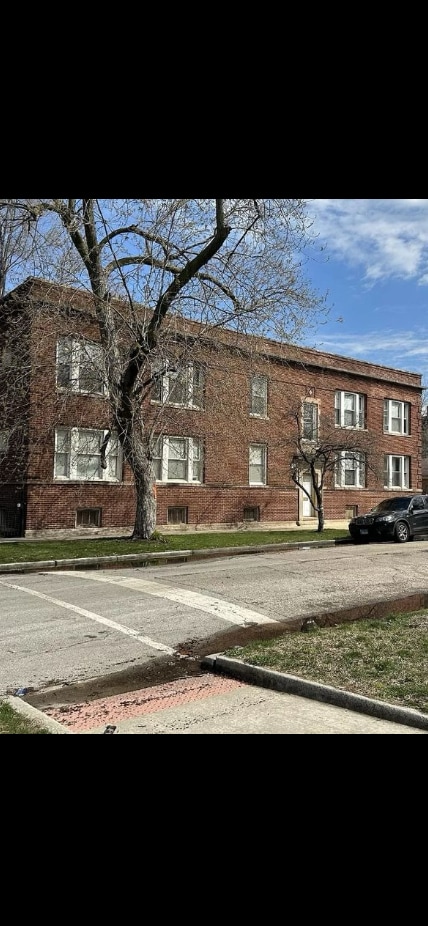 1504 E 74th Pl, Unit 1