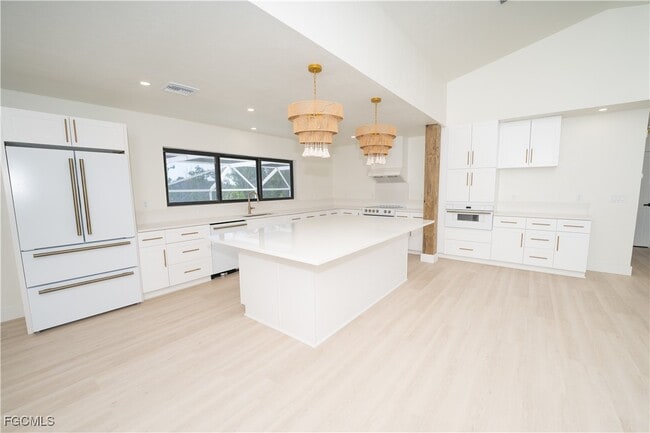 property at 1784 Bunting Ln