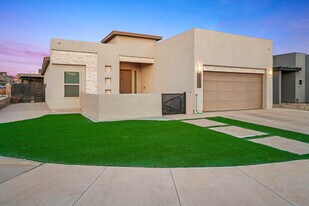 13847 Sandy Pne Wy in Horizon City, TX - Building Photo