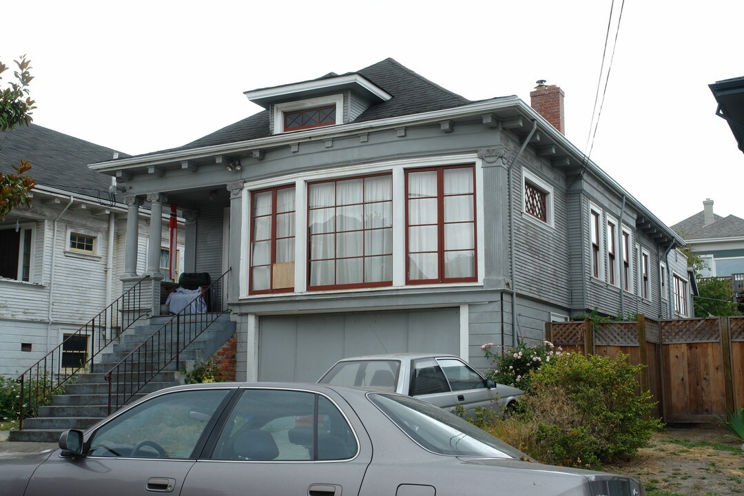 659 63rd St in Oakland, CA - Foto de edificio