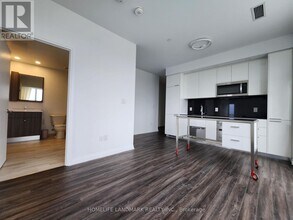 75 Canterbury Pl in Toronto, ON - Building Photo - Building Photo