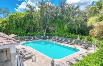 8217 Parkstone Pl in Naples, FL - Building Photo - Building Photo