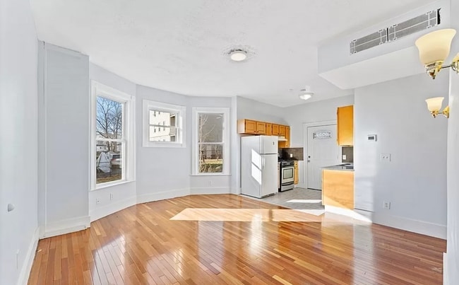 515 Norfolk St, Unit 1R in Boston, MA - Building Photo - Building Photo