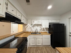 6507 Ridge Peak Dr in San Antonio, TX - Building Photo - Building Photo