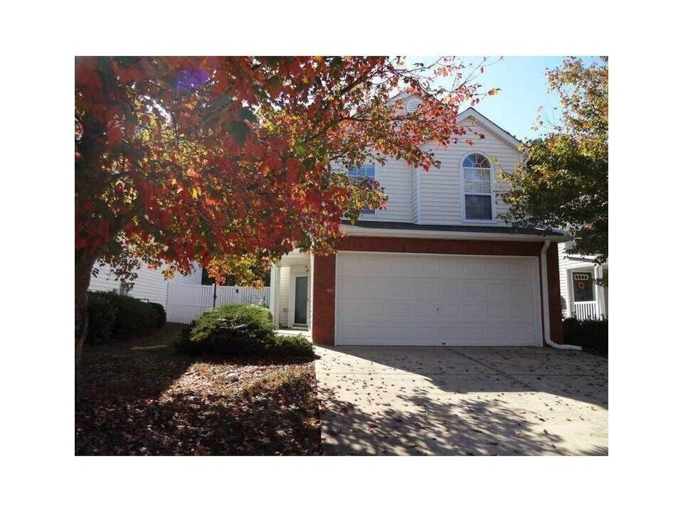 665 Chantress Ct in Alpharetta, GA - Building Photo