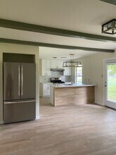 6817 Miranda Dr in Austin, TX - Building Photo - Building Photo