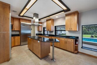 6220 SW 123rd Terrace in Miami, FL - Building Photo - Building Photo