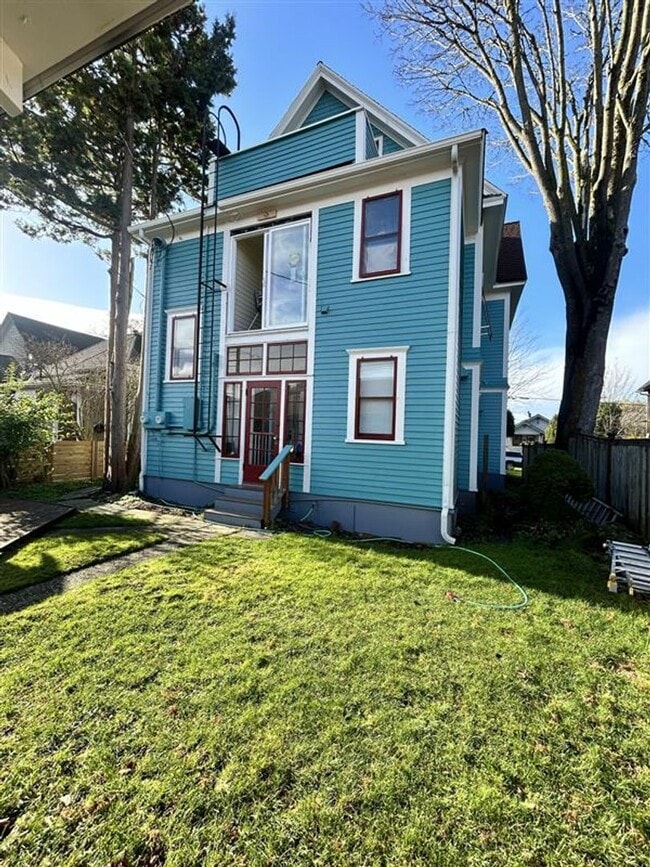 1460 Iron St in Bellingham, WA - Building Photo - Building Photo