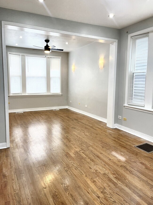 2908 N Talman Ave in Chicago, IL - Building Photo - Building Photo