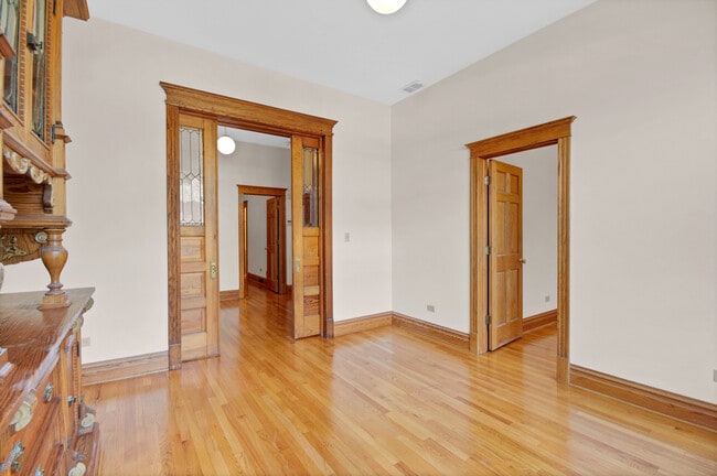 property at 1238 N Noble St