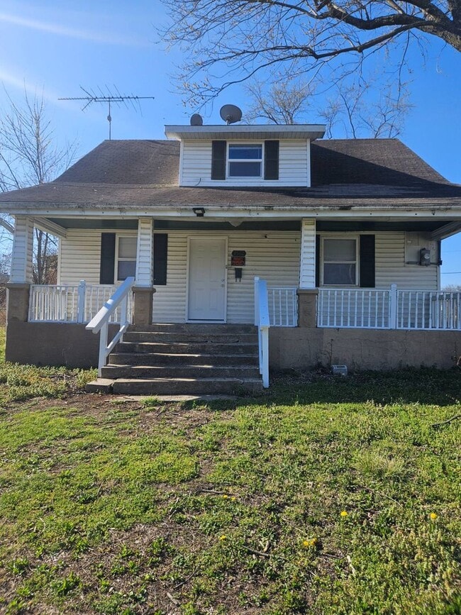 property at 2542 W High St