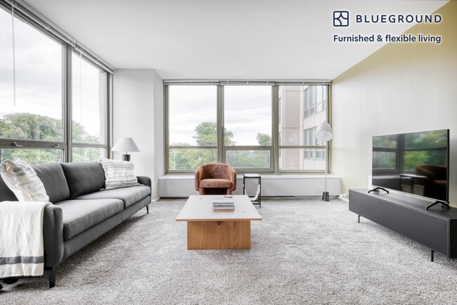 3450 N Lake Shore Dr