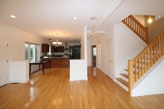 141 Grovers Ave in Winthrop, MA - Building Photo - Building Photo