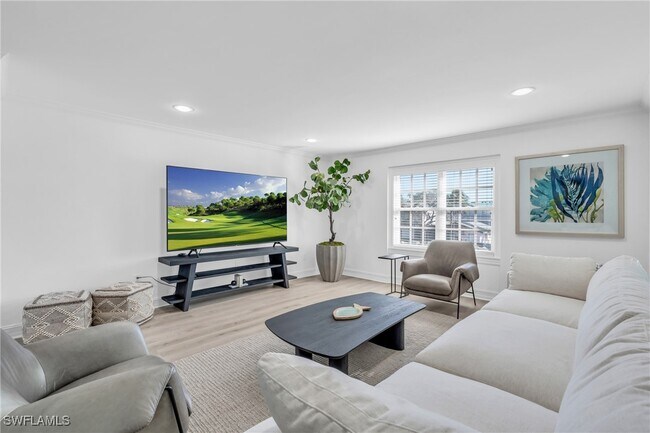 271 Broad Ave S in Naples, FL - Building Photo - Building Photo