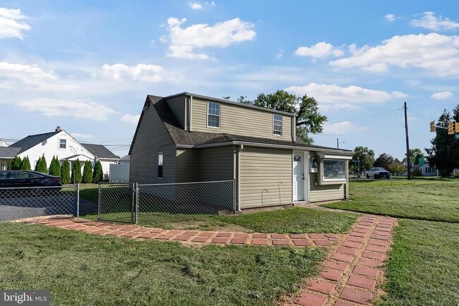 property at 3301 Sollers Point Rd