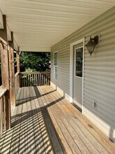 1906 Highland Rd in Maryville, TN - Foto de edificio - Building Photo