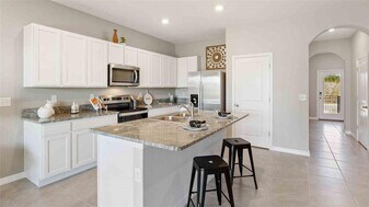 3546 Marigold Patch Ct in Plant City, FL - Building Photo