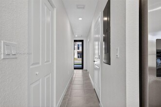 13872 SW 262nd St in Naranja, FL - Building Photo - Building Photo