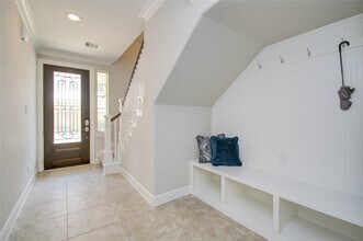 2015 Royal Landing Dr in Houston, TX - Building Photo - Building Photo