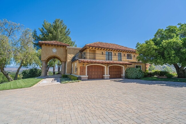 property at 16034 Placerita Canyon Rd