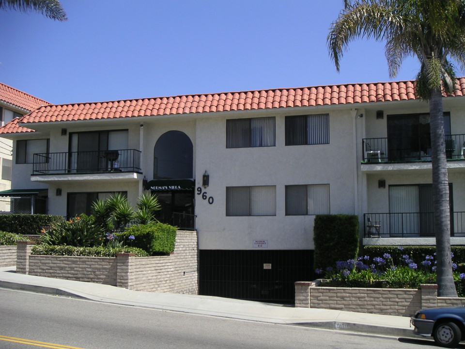 Bridge View Apartments in San Pedro, CA - Foto de edificio