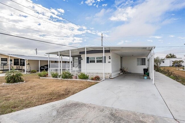 5307 Vera St in Zephyrhills, FL - Building Photo - Building Photo