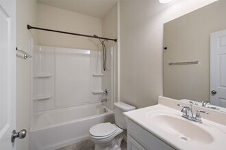 2055 Lost Timbers Dr in Conroe, TX - Building Photo - Building Photo