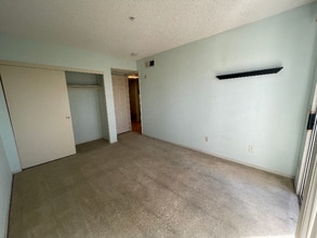 16700 Yukon Ave, Unit 220 in Torrance, CA - Building Photo - Building Photo