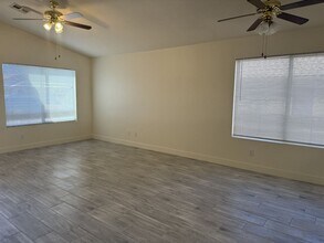 8538 E Calypso Ave in Mesa, AZ - Building Photo - Building Photo