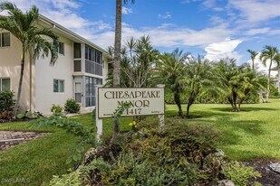 1417 Chesapeake Ave in Naples, FL - Building Photo
