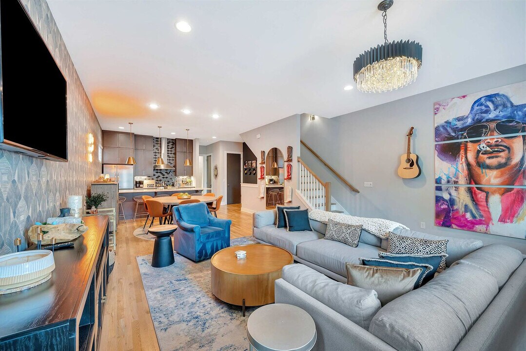 2716 Delaware Ave in Nashville, TN - Building Photo