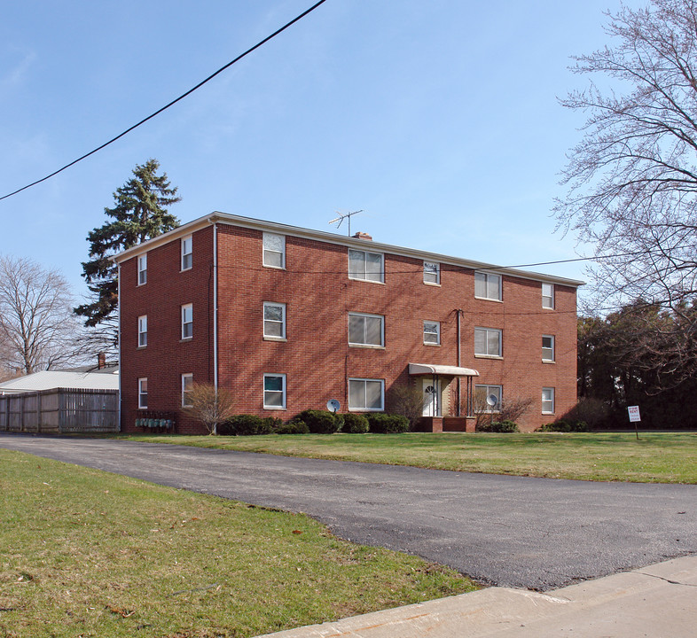 2845 Morewood Rd in Akron, OH - Foto de edificio