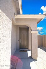 6349 W Raymond St in Phoenix, AZ - Building Photo - Building Photo