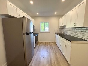 26 Cayuga St in Brantford, ON - Building Photo - Building Photo