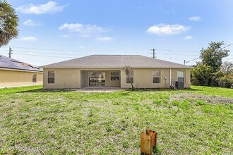 2910 Emerson Dr SE in Palm Bay, FL - Building Photo - Building Photo