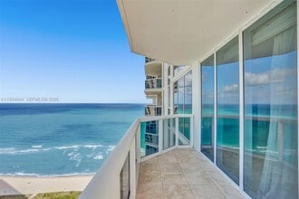 4775 Collins Ave in Miami Beach, FL - Building Photo - Building Photo