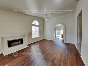 3140 Crowne Dr in Palmdale, CA - Foto de edificio - Building Photo