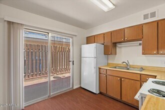 1321 E Carol Ave in Phoenix, AZ - Building Photo - Building Photo