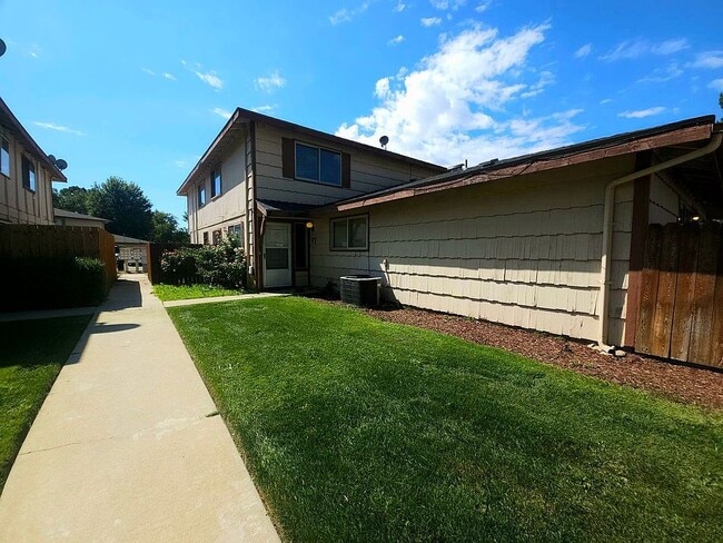 property at 701 W Pennsylvania St
