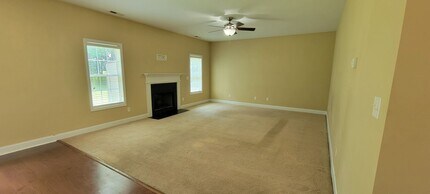 225 Maidstone Dr in Richlands, NC - Building Photo - Building Photo