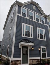 528 William Tiedeman Ln in Virginia Beach, VA - Building Photo - Building Photo