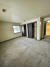 1210 Northfield Ave NE in Grand Rapids, MI - Building Photo - Building Photo