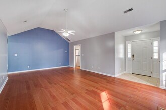 7856 High Maple Cir in North Charleston, SC - Building Photo - Building Photo