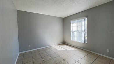717 Knollwood Dr in Davenport, FL - Building Photo - Building Photo