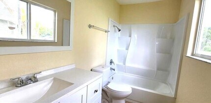 3433 NW 44th St, Unit 101 in Lauderdale Lakes, FL - Foto de edificio - Building Photo