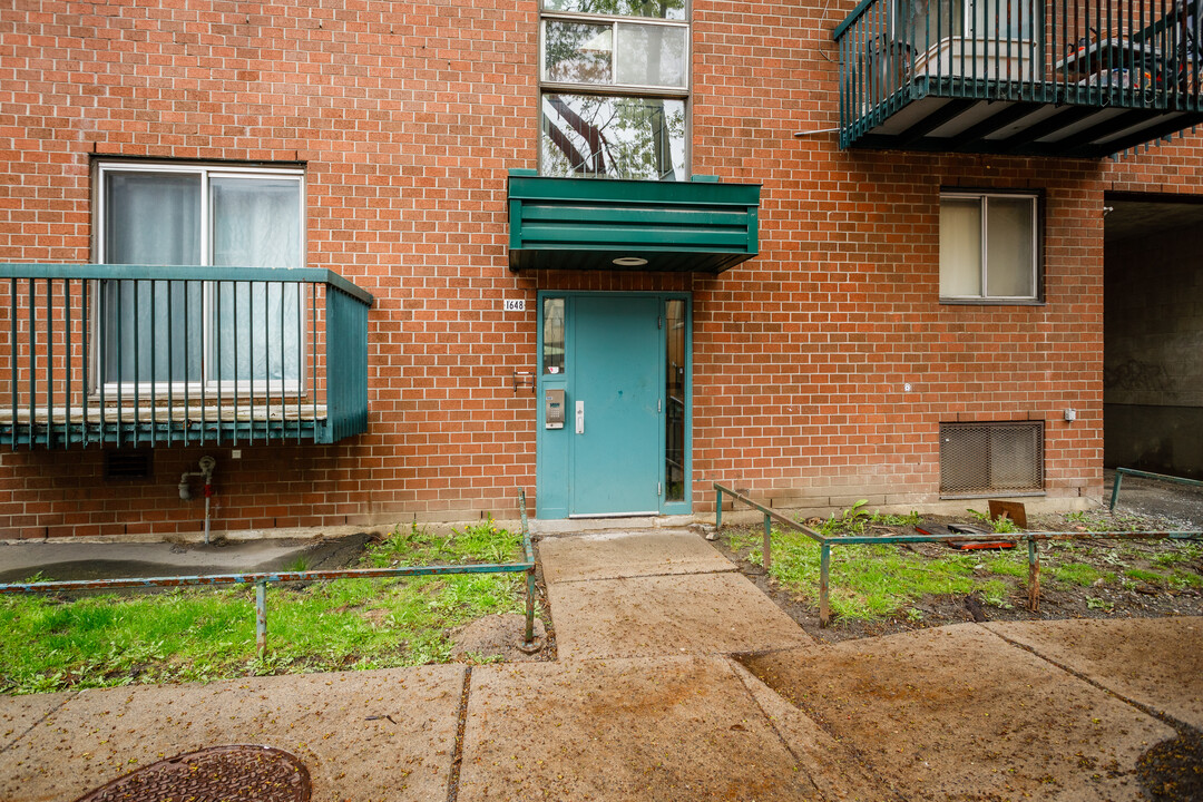 1648 Grand Trunk St in Montréal, QC - Building Photo