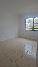 9022 NW 28th Dr, Unit 2-202 in Coral Springs, FL - Building Photo - Building Photo