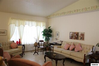5162 Palo Alto Cir in Sparks, NV - Building Photo - Building Photo