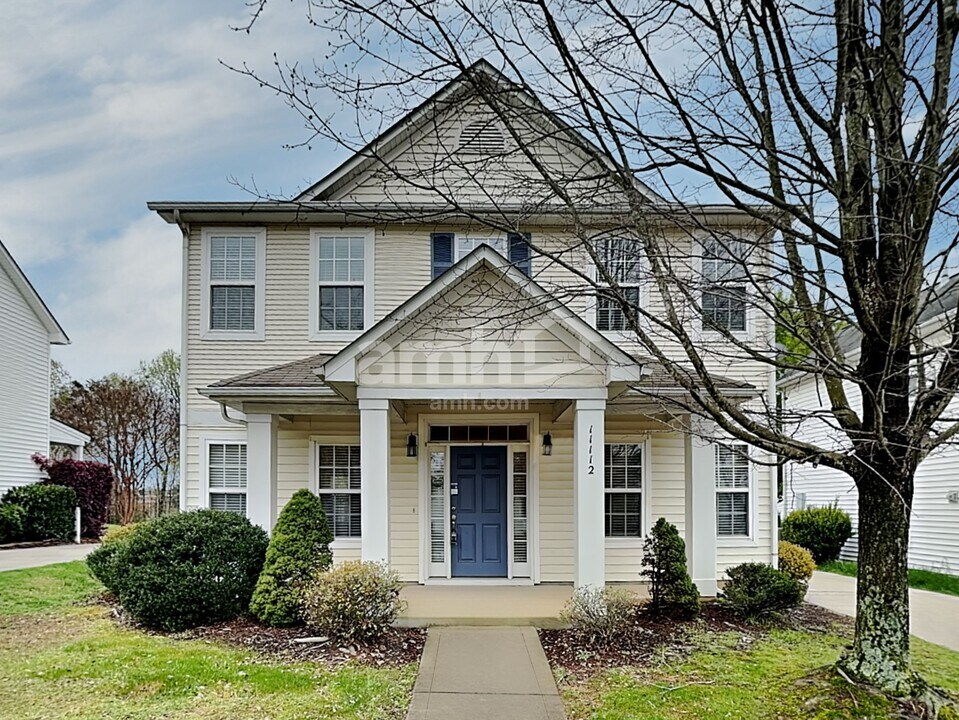 11112 Heritage Green Dr in Cornelius, NC - Building Photo
